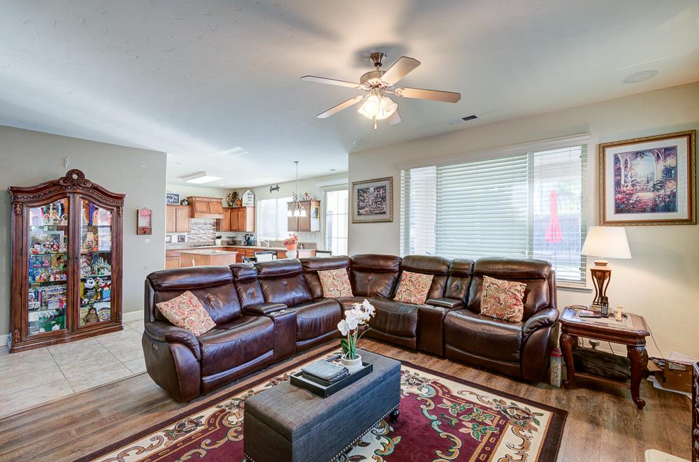 5884 E Florence Ave, Fresno, CA 93727