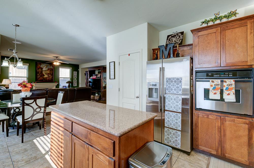 5884 E Florence Ave, Fresno, CA 93727