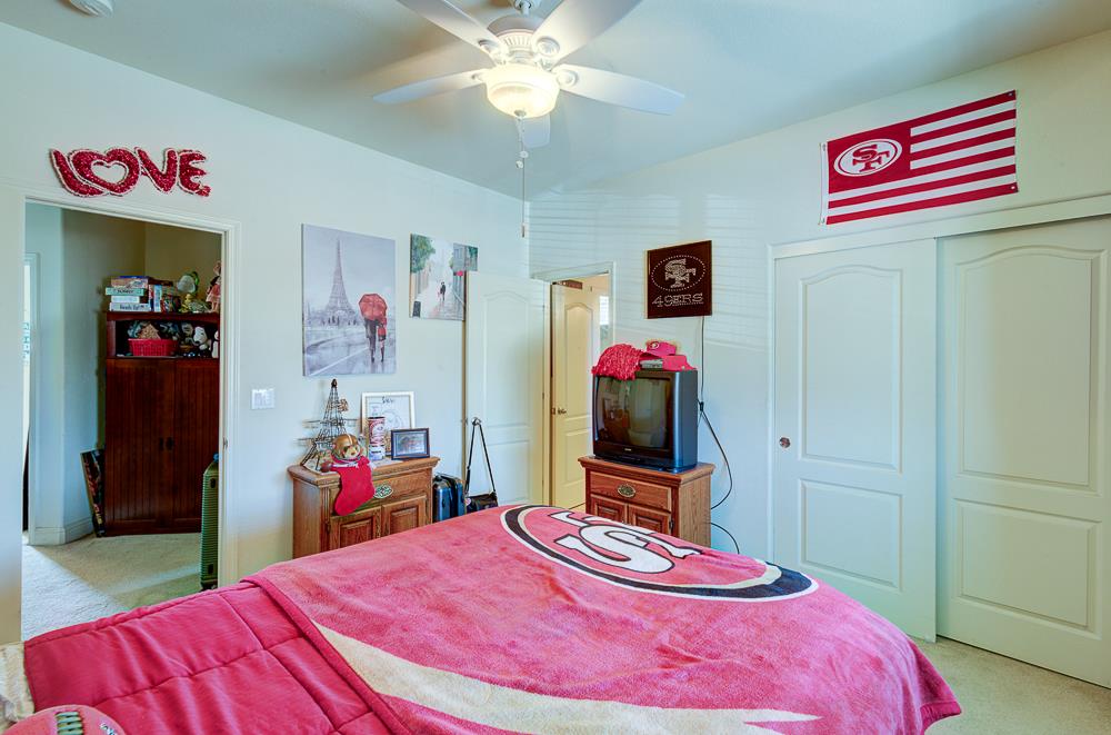 5884 E Florence Ave, Fresno, CA 93727