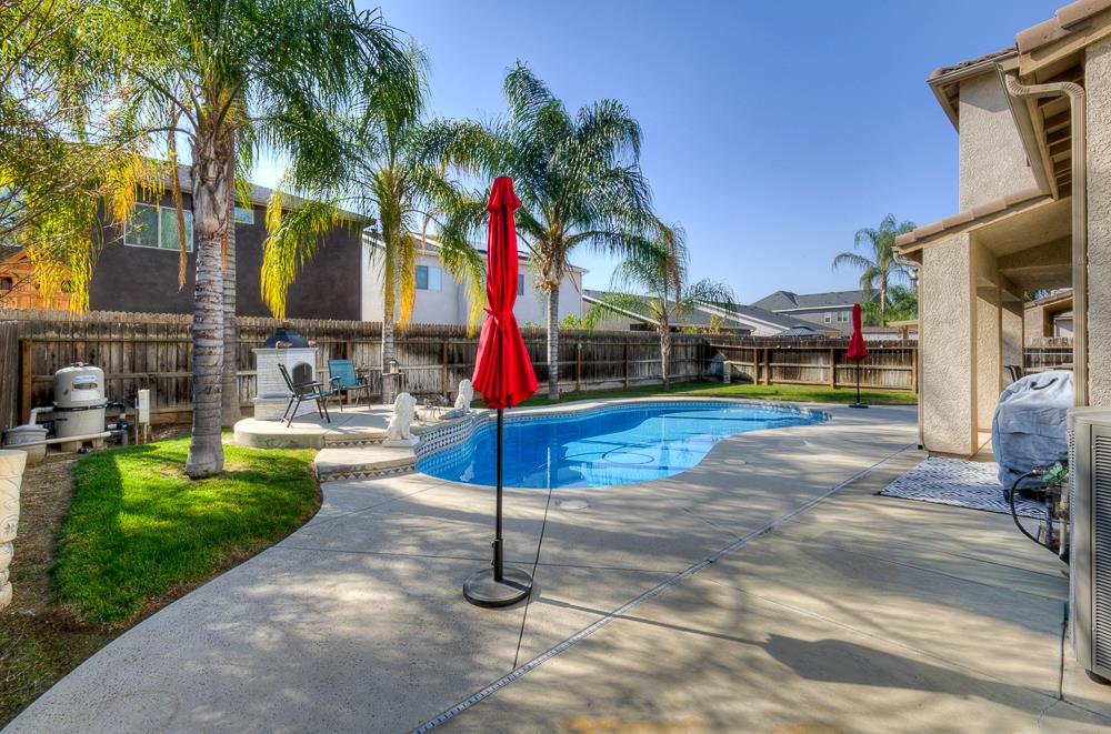 5884 E Florence Ave, Fresno, CA 93727